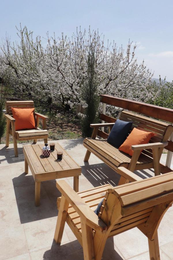 Oriental Nature Majdal Shams Bagian luar foto